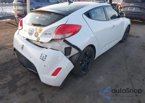 2015 Hyundai Veloster z USA, uszkodzony, nr VIN KMHTC6AD9FU239441